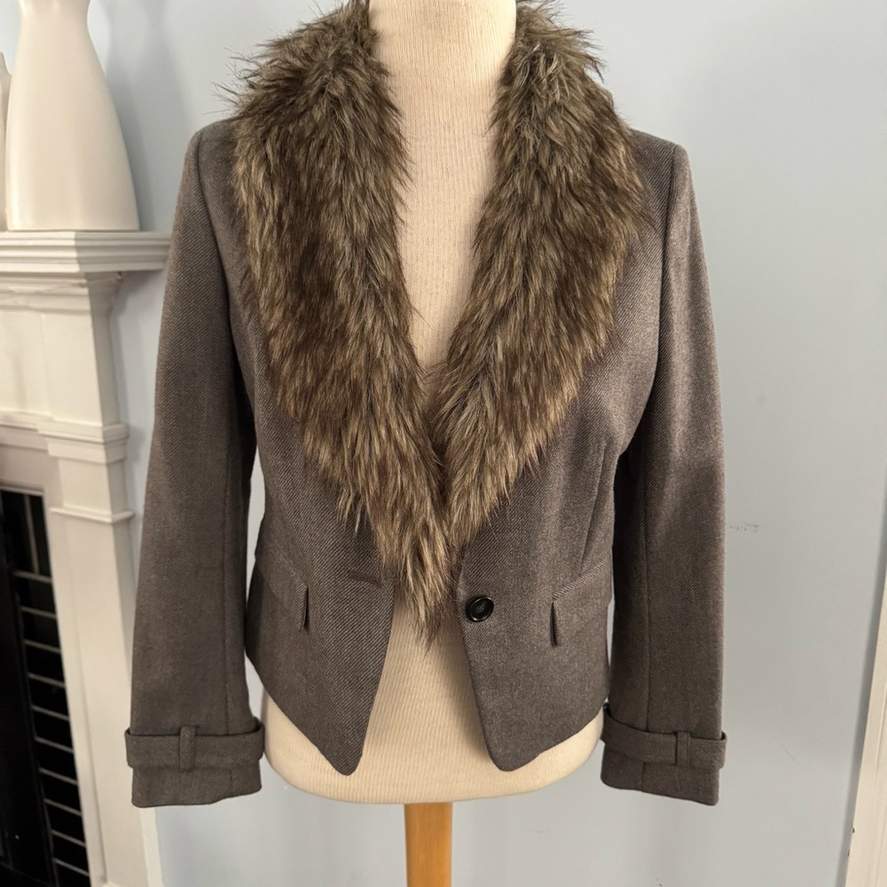 LOFT blazer w/ detachable faux fur collar grey/taupe herringbone tweed EUC Sz 8P - Picture 2 of 11
